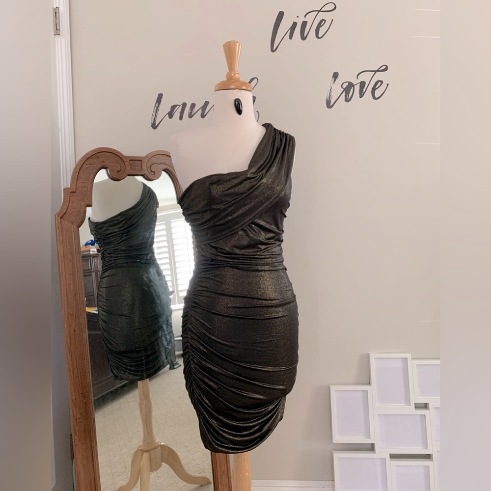 Short dress size 10
